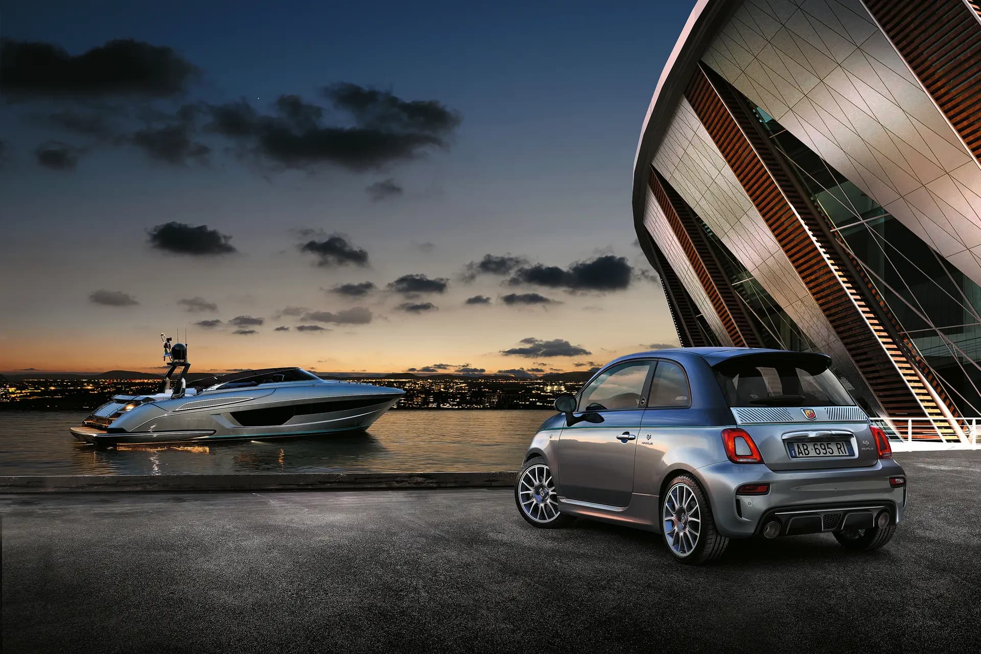 Abarth introduceert nieuwe line-up elektrische Abarth 500e