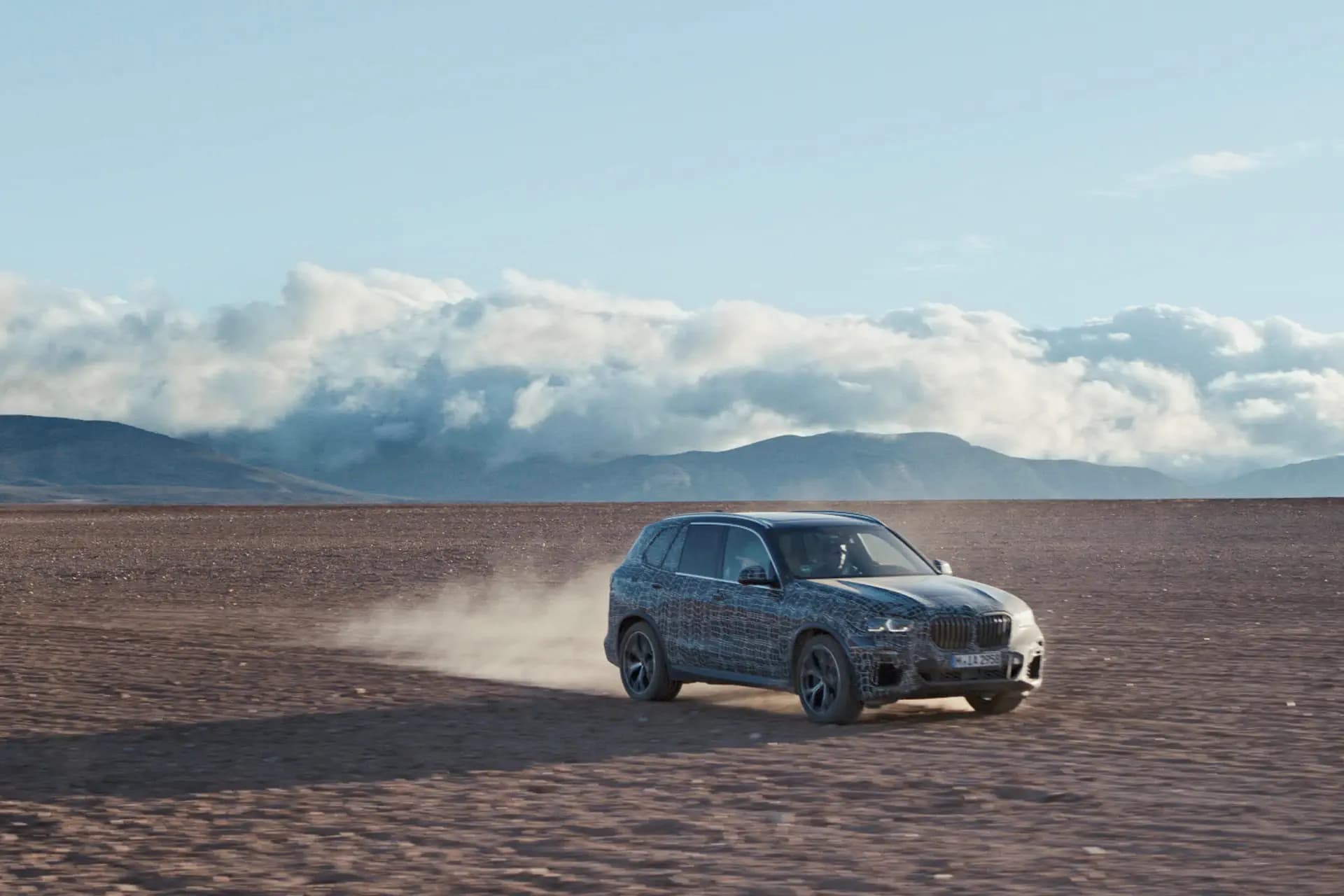 BMW test volop met nieuwe X5
