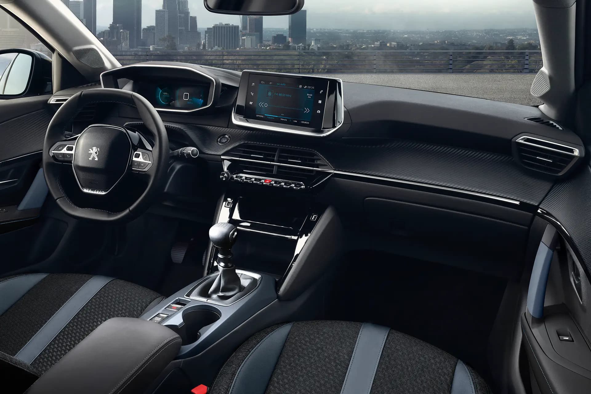 Nieuwe Peugeot 2008: niet de veilige weg