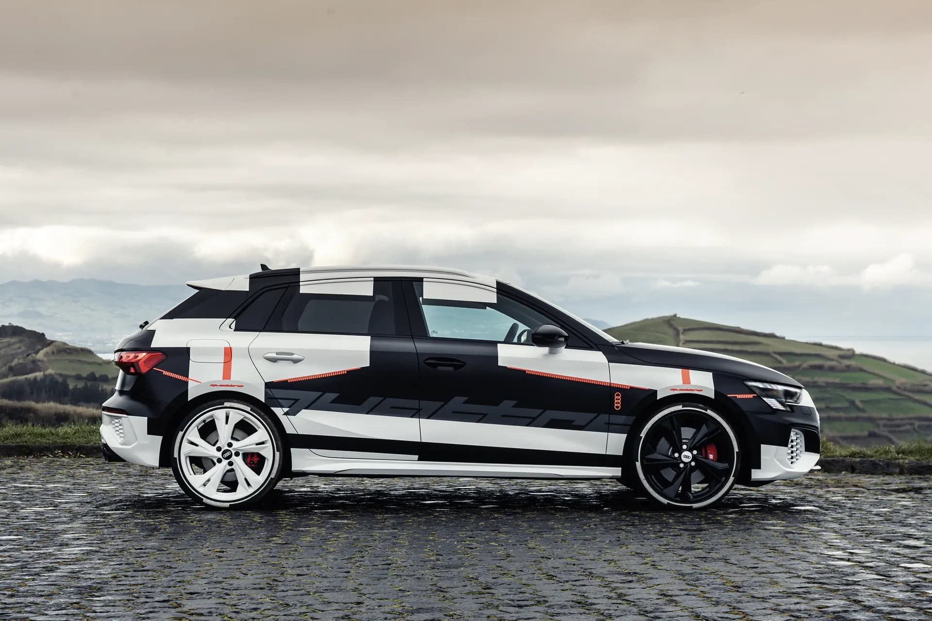 Nieuwe Audi A3 is nog goed verpakt