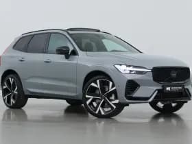 Volvo XC60 T6 Plug-in hybrid Plus Black Edition | Trekhaak | Panoramadak | Head-Up | 360 Camera | Stoel+Stuurverwarming | 21 Inch