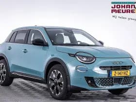 Fiat 600 e La Prima 54 kWh | LEDER | ECC | CARPLAY | LED 1e Eigenaar | SOH 96% .