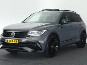 Volkswagen Tiguan 1.5 TSI 150pk DSG 2x R-Line Black Style Trekhaak Camera Stoelverwarming V+A Head-Up Panoramadak Navigatie