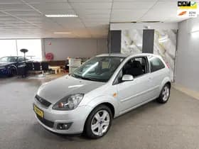 Ford meer Fiesta 1.3- 8V Futura Apk Nieuw,2e eigenaar,Airco,E- Ramen,N.A.P,Lm velgen,2 sleutels + boekjes,Topstaat!!