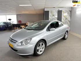 Peugeot meer 307 CC 2.0- 16V Apk Nieuw,Cruise control,Parksensoren,Clima,Lm velgen,2 sleutels+Boekjes,Topstaat!!