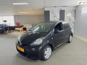 Toyota meer Aygo 1.0- 12V Access Apk Nieuw,Airco,E- Ramen,Navigatie,N.A.P,5Deurs,2 sleutels + facturen!!