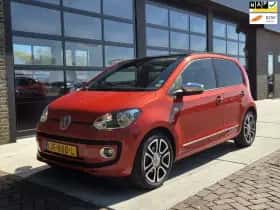 Volkswagen Up! (2016)