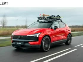 Volvo EX30 Extended Range Ultra 69 kWh / Alleen bij Jacob Schaap / Velgen 21" Everlast / Fusion RED Wrap / Verlaagd /