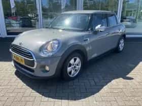 MINI One (2015)
