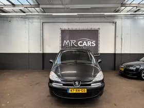 Peugeot meer 807 2.0 ST 7 persoons airco