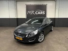 Volvo meer S60 2.0 T5 Summum Leder/ Navi/ Camera