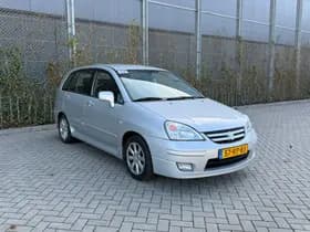 Suzuki Liana