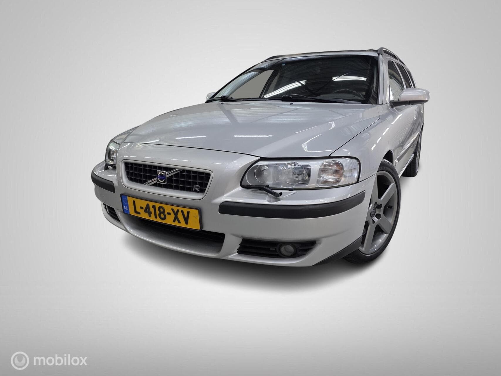 Volvo V70 R 2.5T Aut. 300pk/Schuifdak/Xenon/Carplay/Rijklaar!