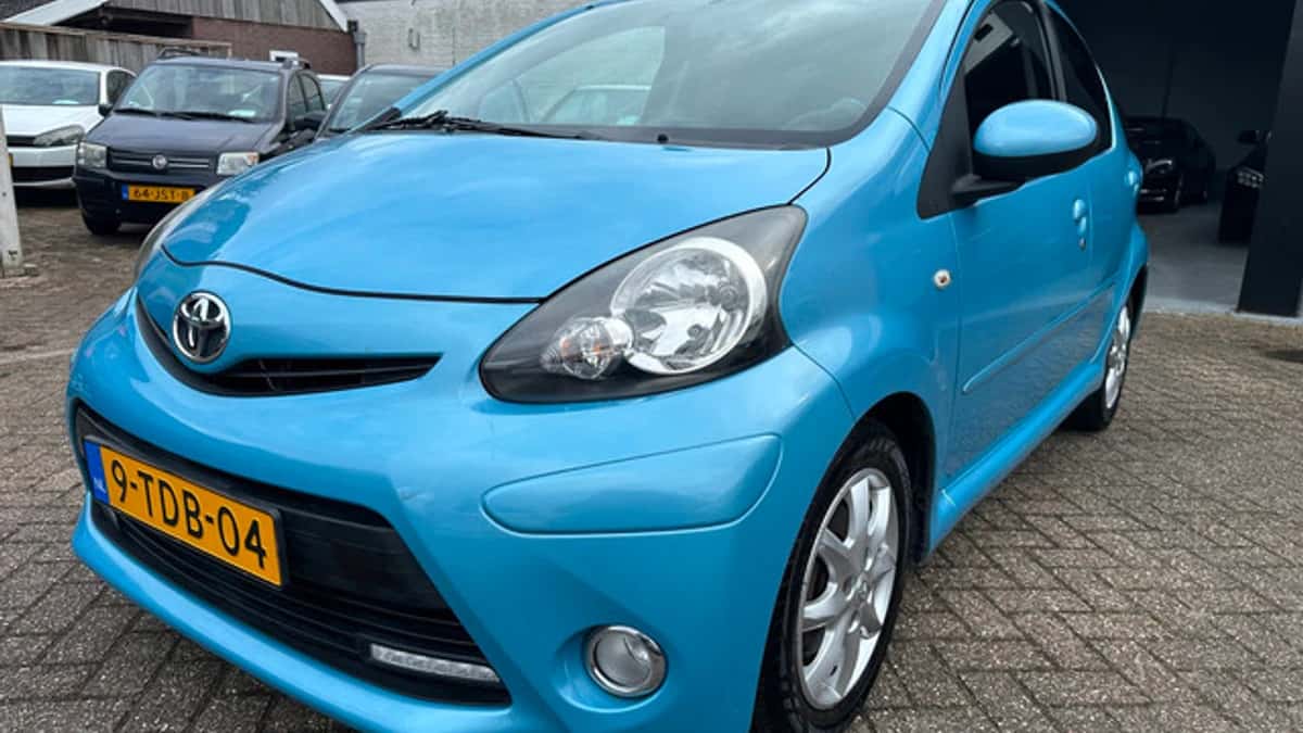 Toyota Aygo (2014) — foto 1