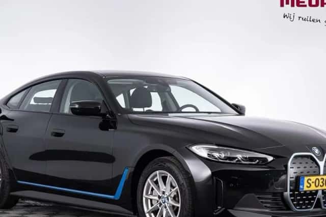 BMW i4 (2023)