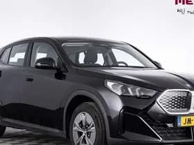 BMW iX2 — 2025, 17.573 km