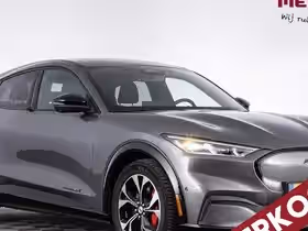 Ford Mustang (2024)