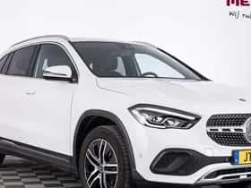 Mercedes-Benz GLA (2023)