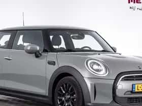 MINI One (2021)