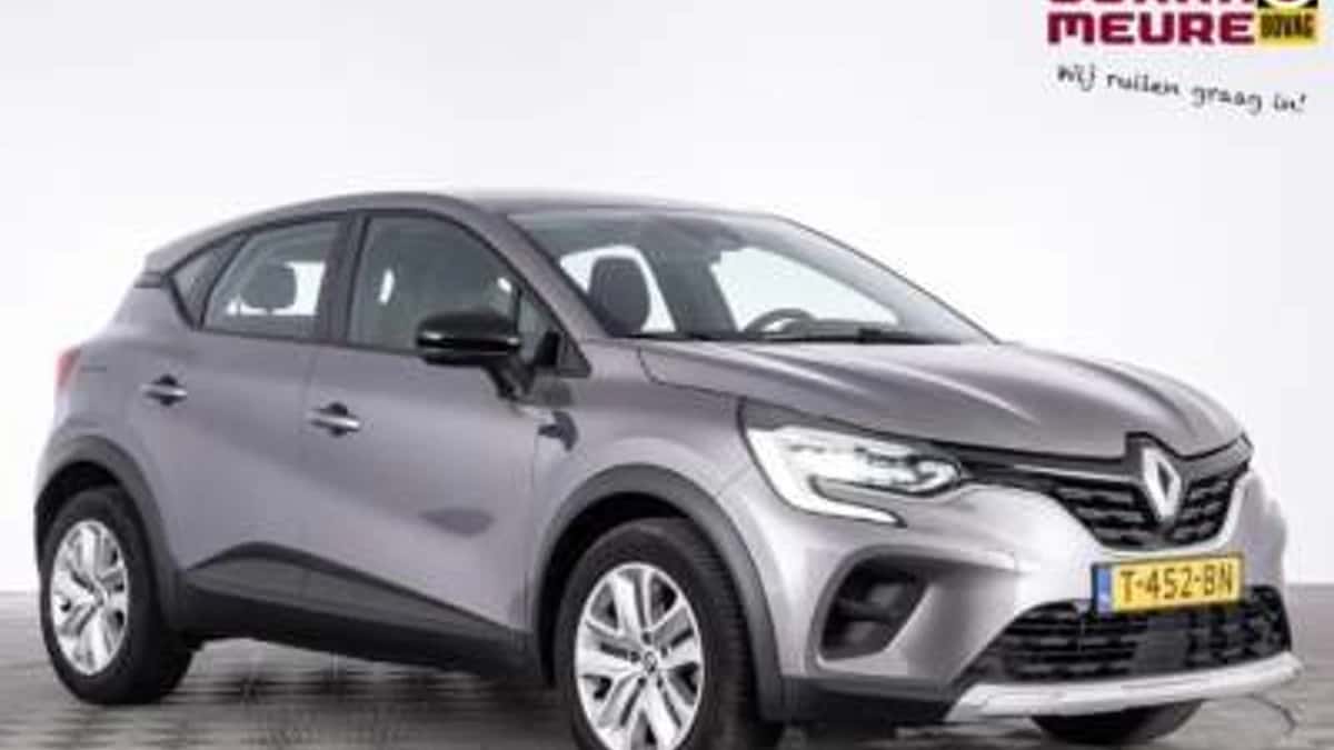 Renault Captur (2023) — foto 1