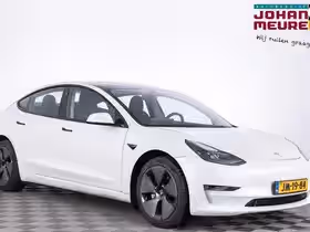 Tesla Model 3 (2023)