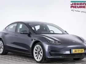 Tesla Model 3 (2023)