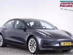 Tesla Model 3 (2023)