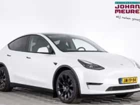 Tesla Model Y (2023)