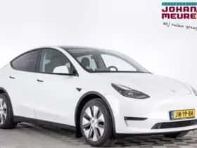 Tesla Model Y (2023)