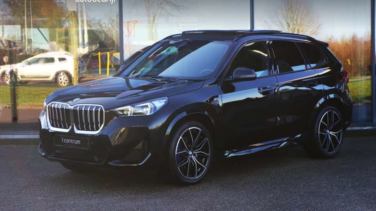 BMW X1 (2024) — foto 1
