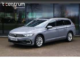 Volkswagen Passat (2022)