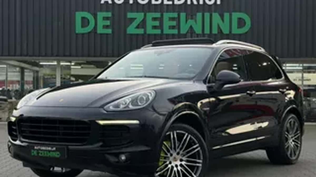 Porsche Cayenne (2015) — foto 1