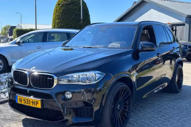 BMW X5M (2015)