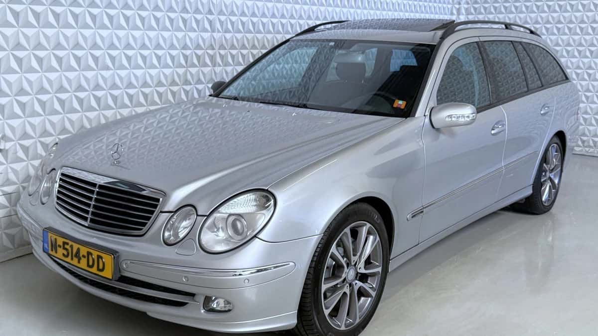 Mercedes-Benz E-Klasse (2005) — foto 1
