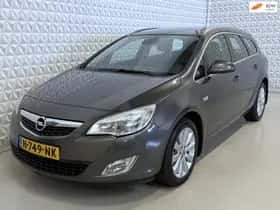 Opel Astra (2011)