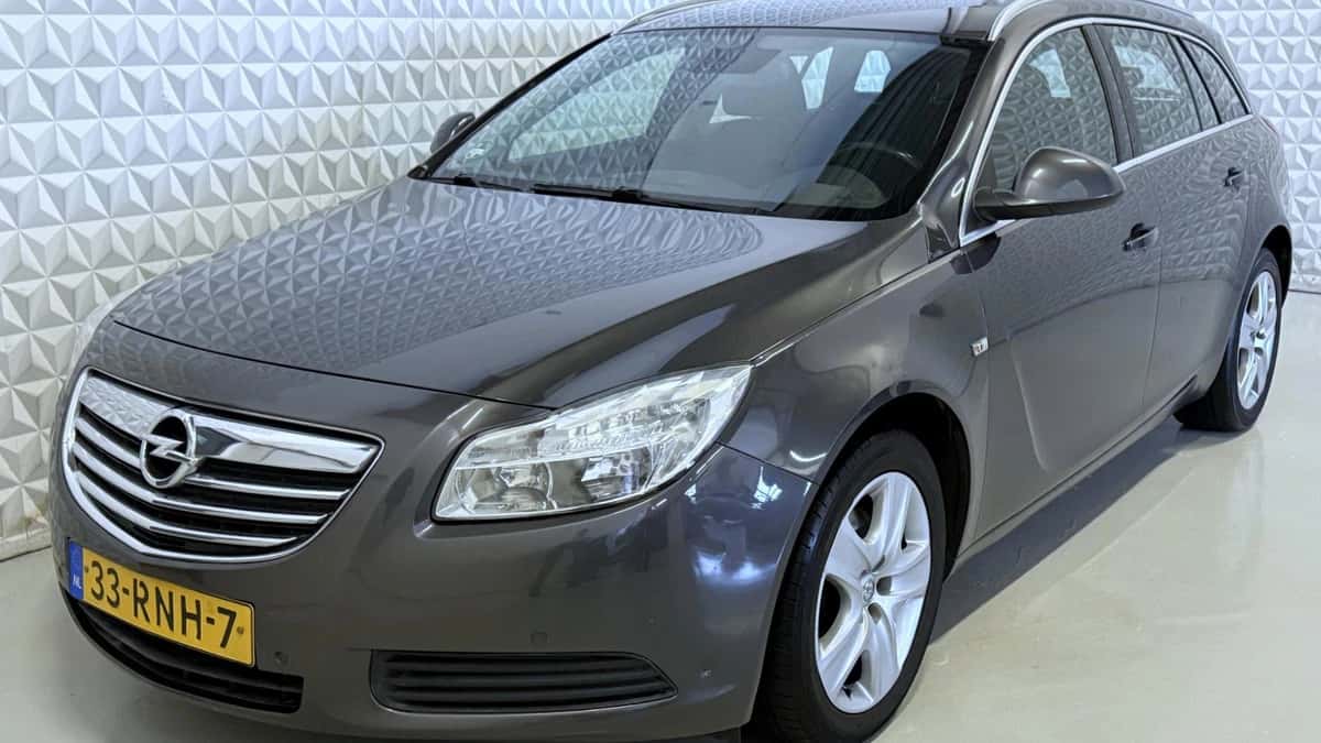 Opel Insignia (2011) — foto 1