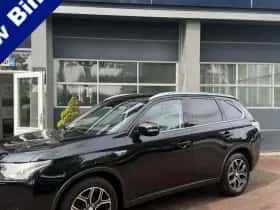Mitsubishi Outlander (2015)