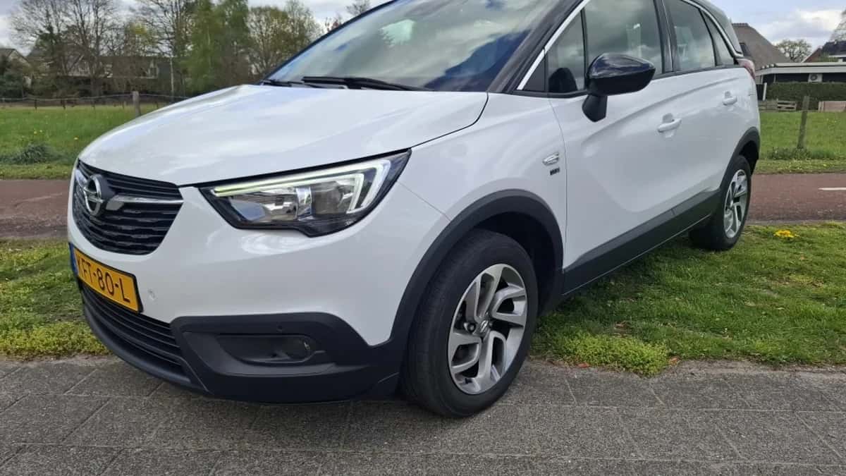 Opel Crossland X (2018) — foto 1