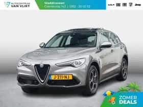 Alfa Romeo Stelvio (2018)