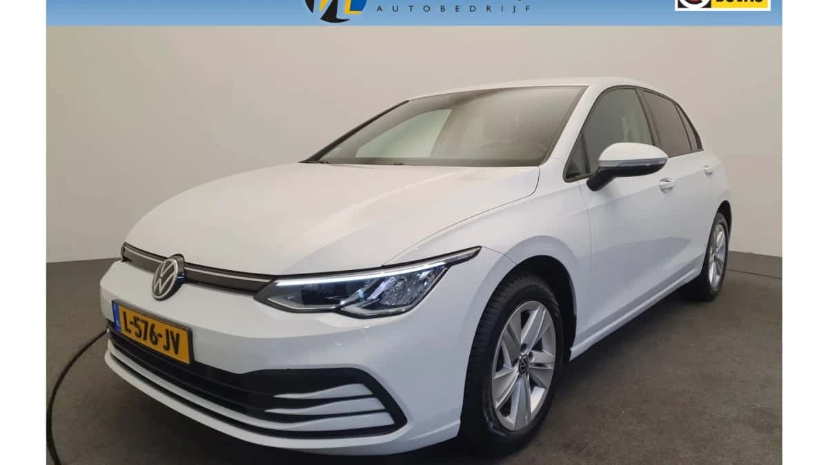Volkswagen Golf (2020) — foto 1