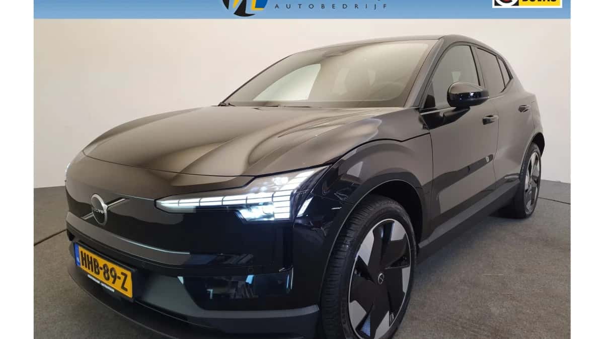 Volvo EX30 (2023) — foto 1