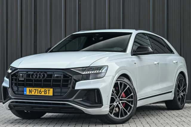 Audi Q8 (2020)