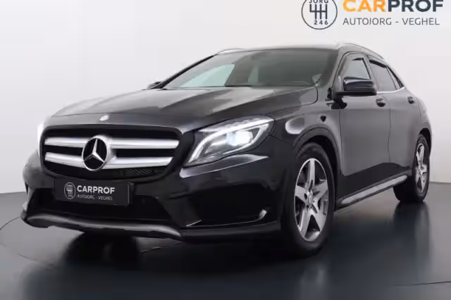 Mercedes-Benz GLA (2016)