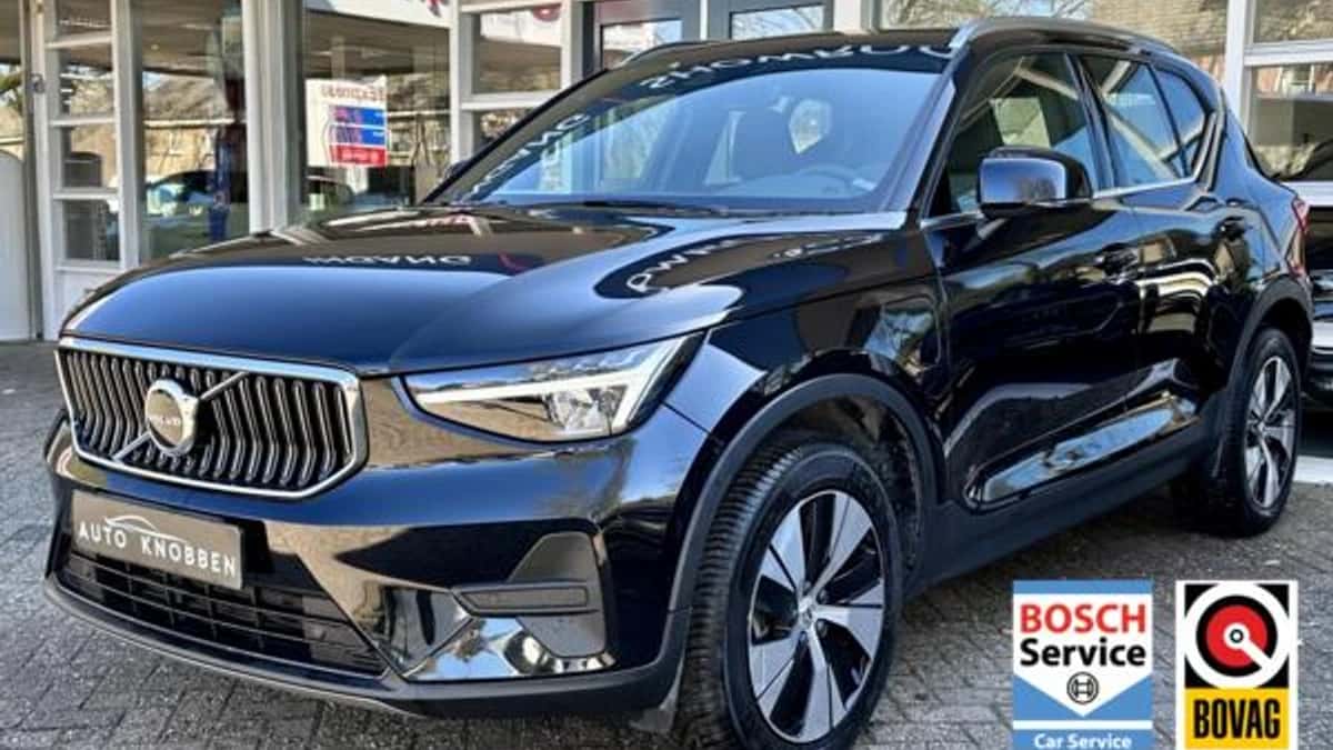 Volvo XC40 (2026) — foto 1