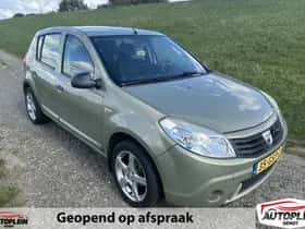 Dacia Sandero (2008)