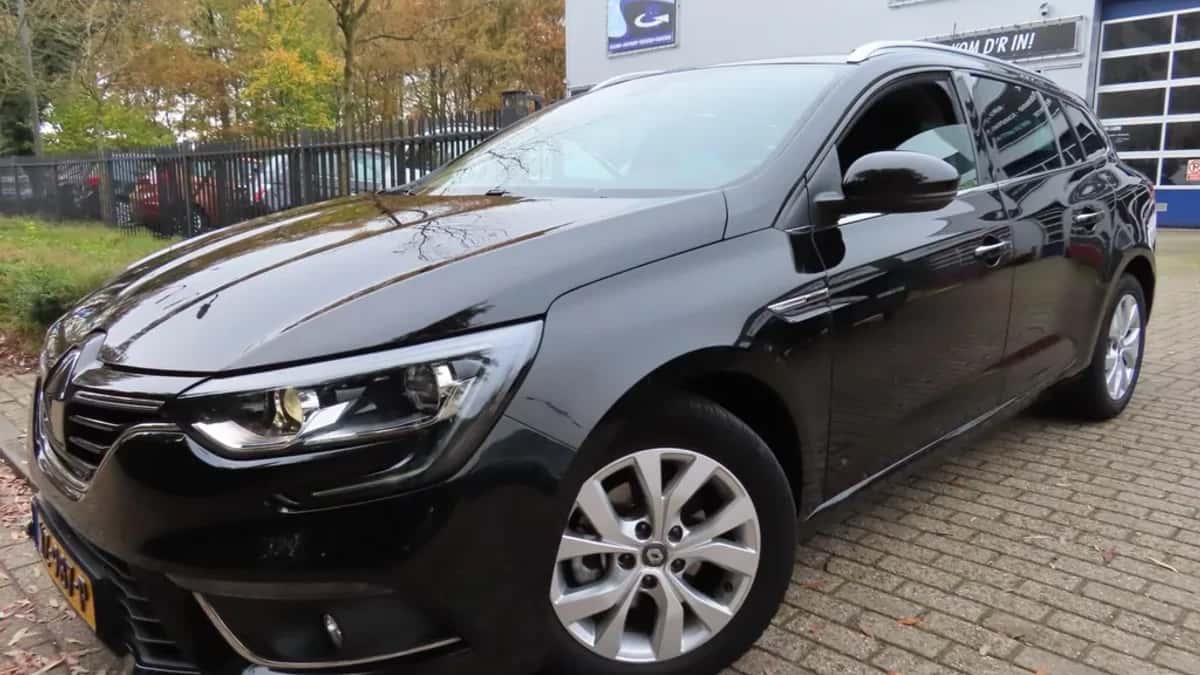 Renault Mégane (2019) — foto 1
