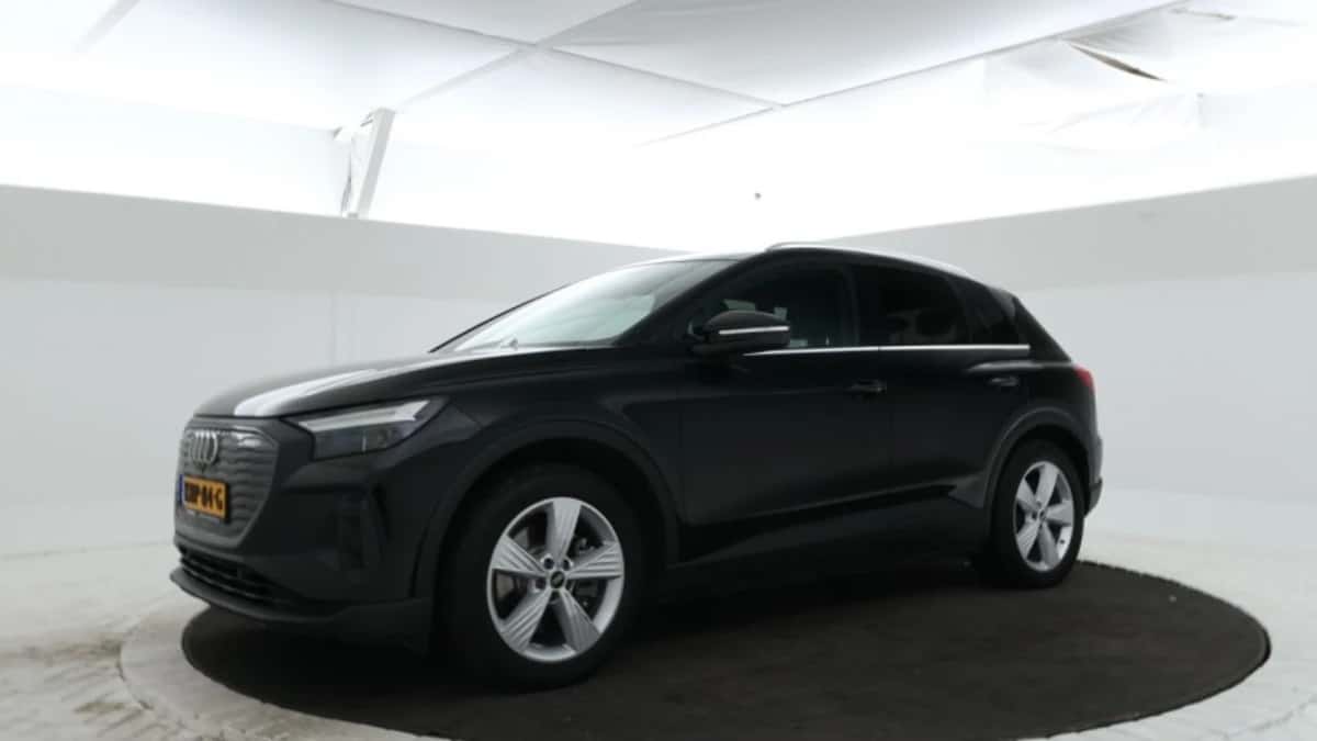 Audi Q4 e-tron (2022) — foto 1