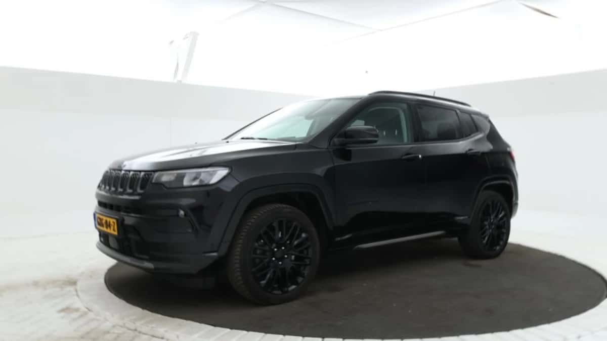 Jeep Compass (2022) — foto 1