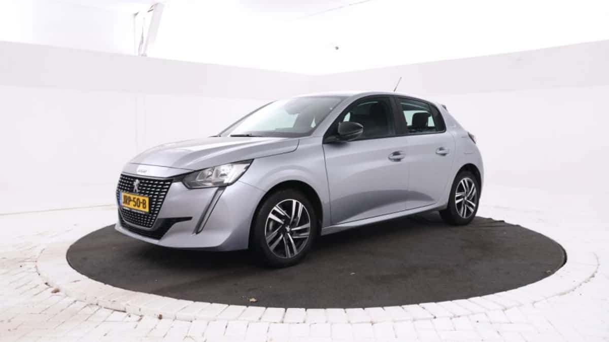 Peugeot 208 (2023) — foto 1