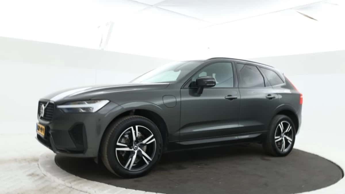 Volvo XC60 (2022) — foto 1